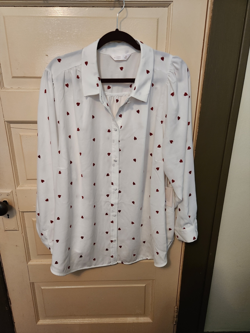 LC Lauren Conrad White Button-Down Shirt with Red Heart Print